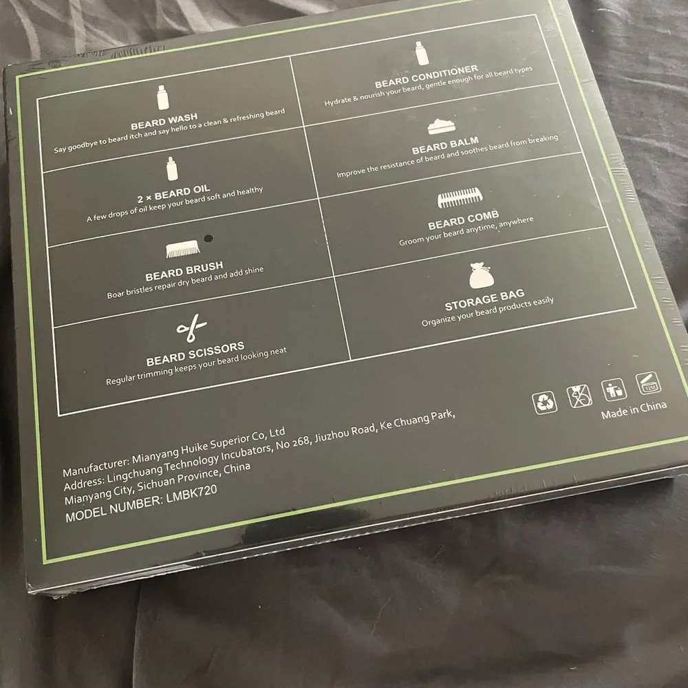 NEW IN BOX: LOKDLAWEN Beard Grooming Kit
